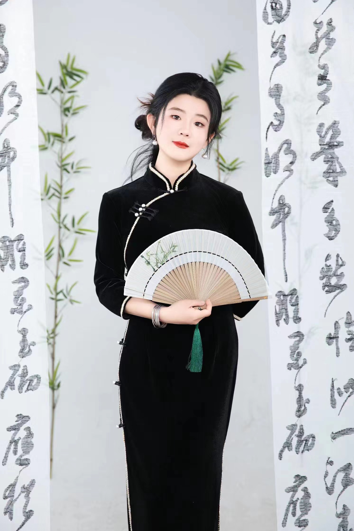 逐梦之旅，璀璨之光—— 谭双燕：用青春，诠释最美的老员工